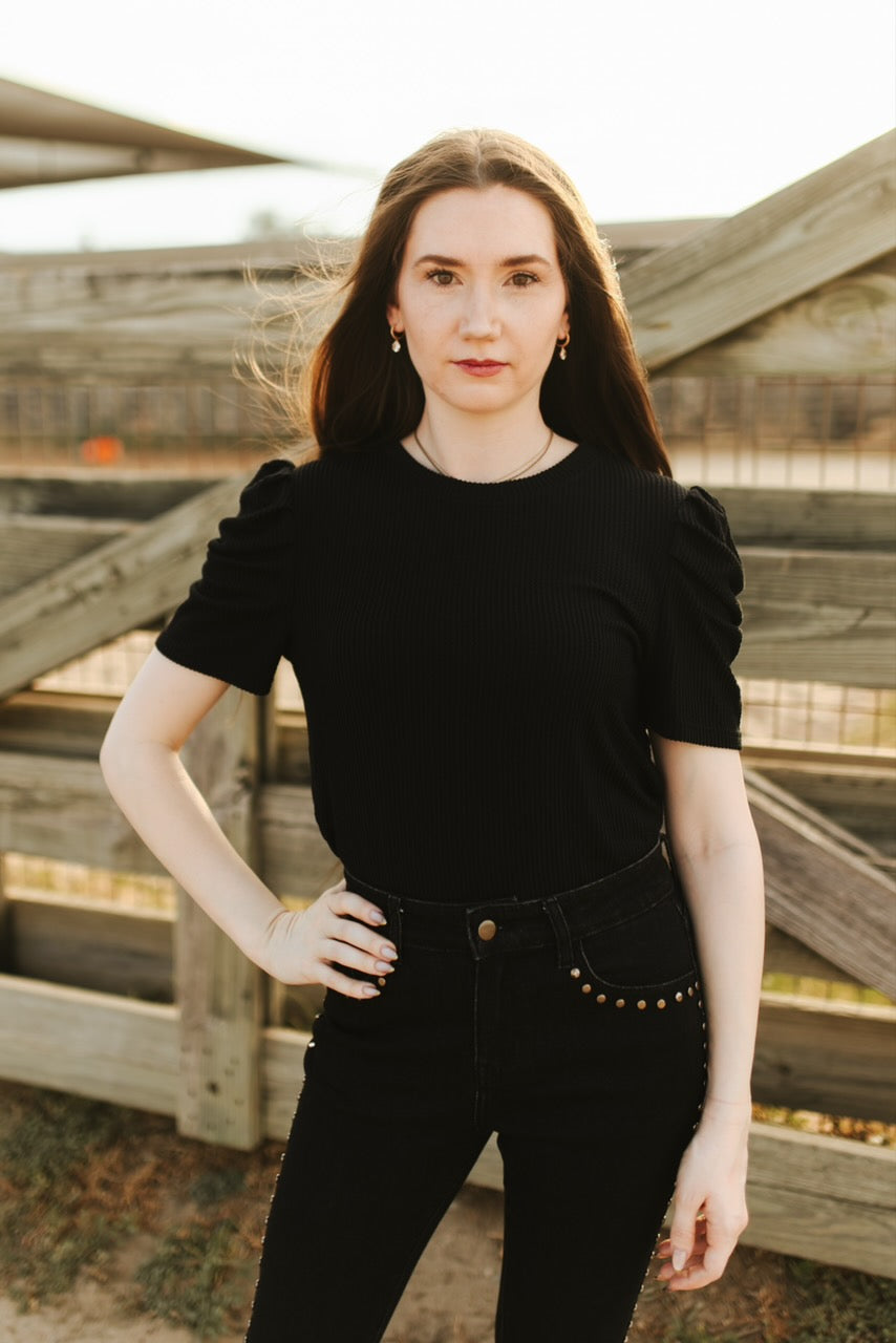 The Rodeo Darling Ribbed Puff Sleeve Top