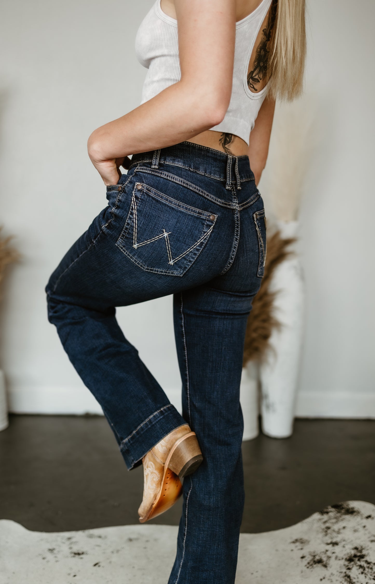 Wrangler Womens Retro Mae Mid Rise Flare Leg Jeans