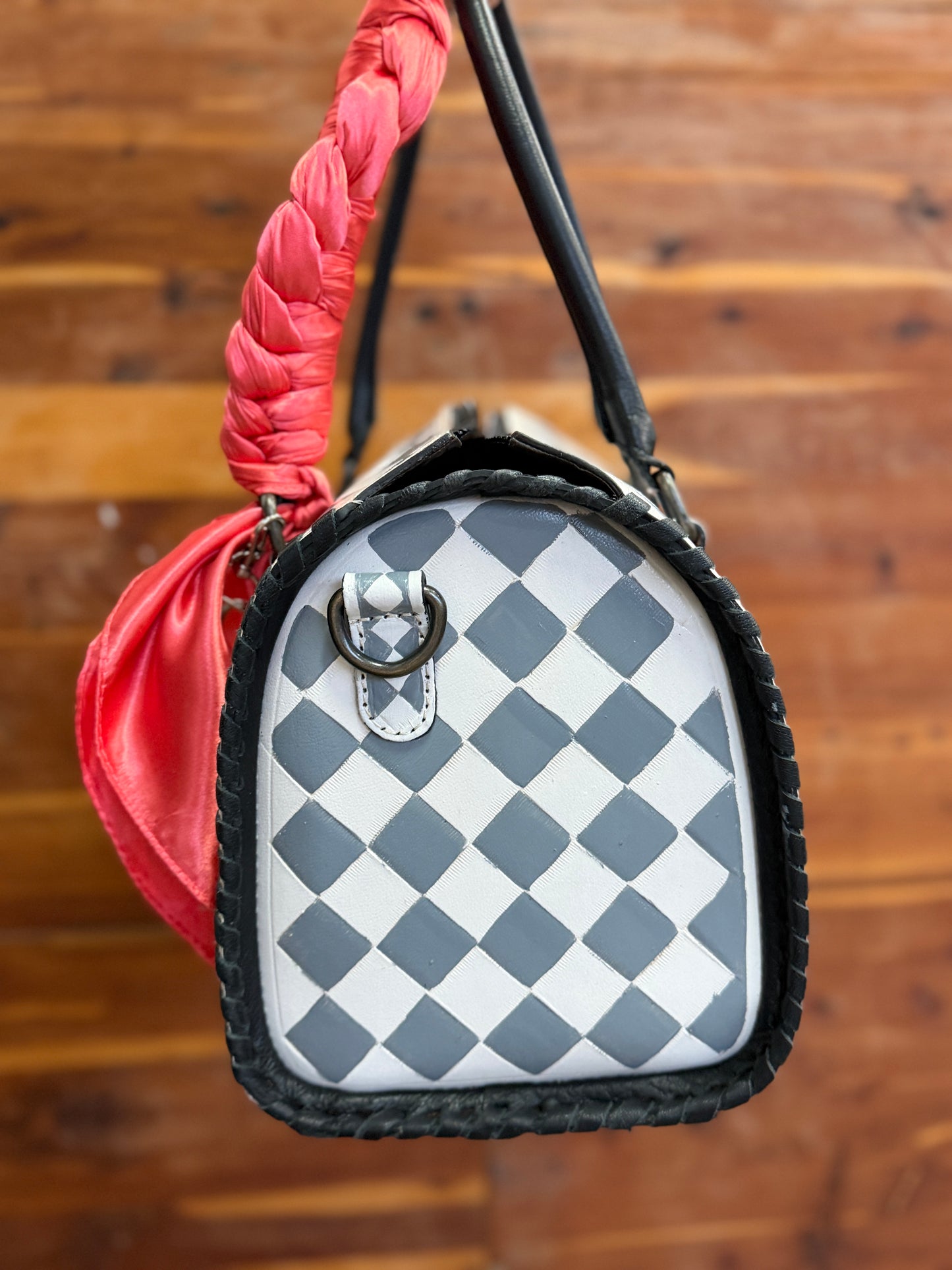 Grey Checkered Medium Sized Speedy