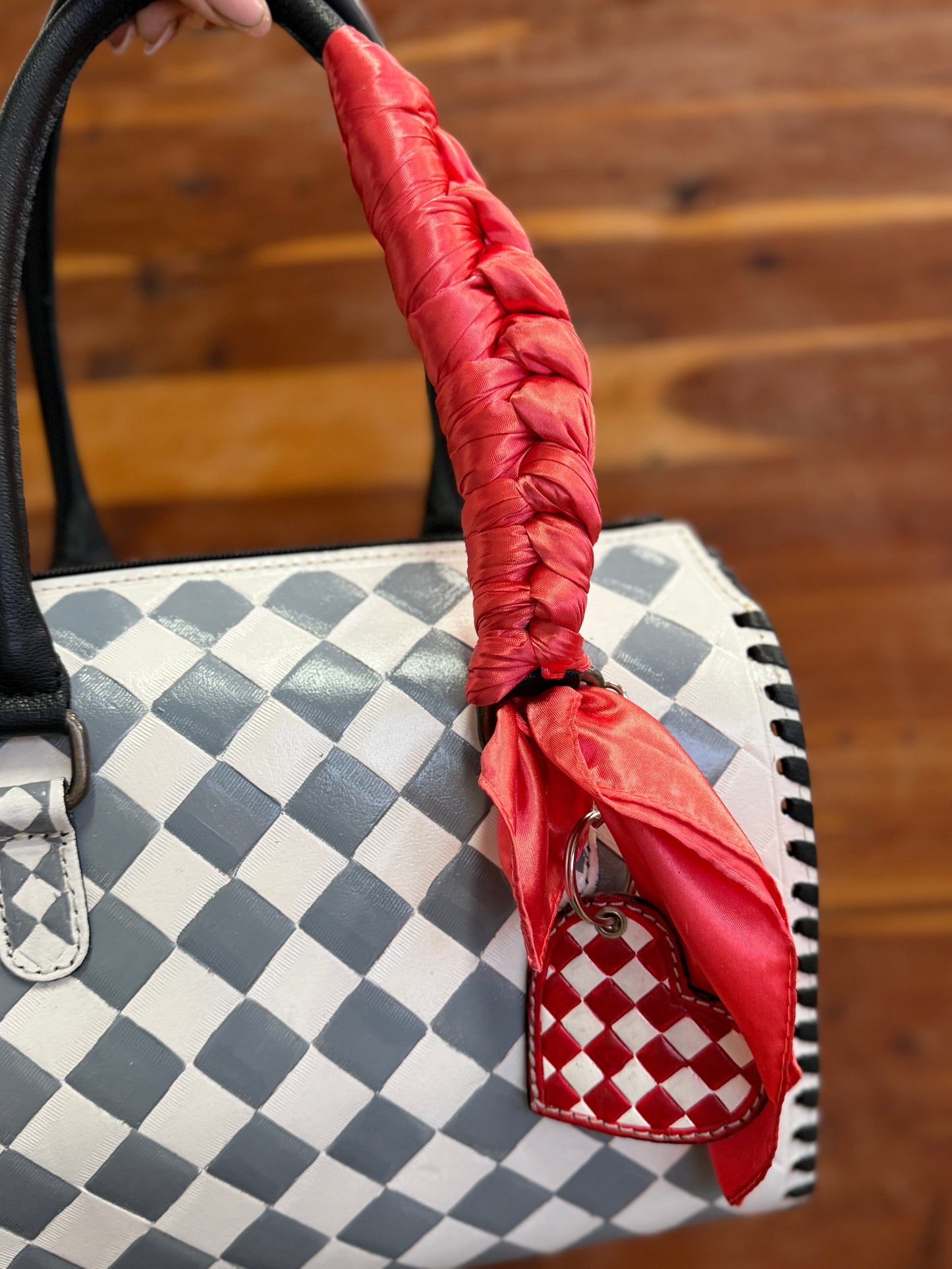 Grey Checkered Medium Sized Speedy