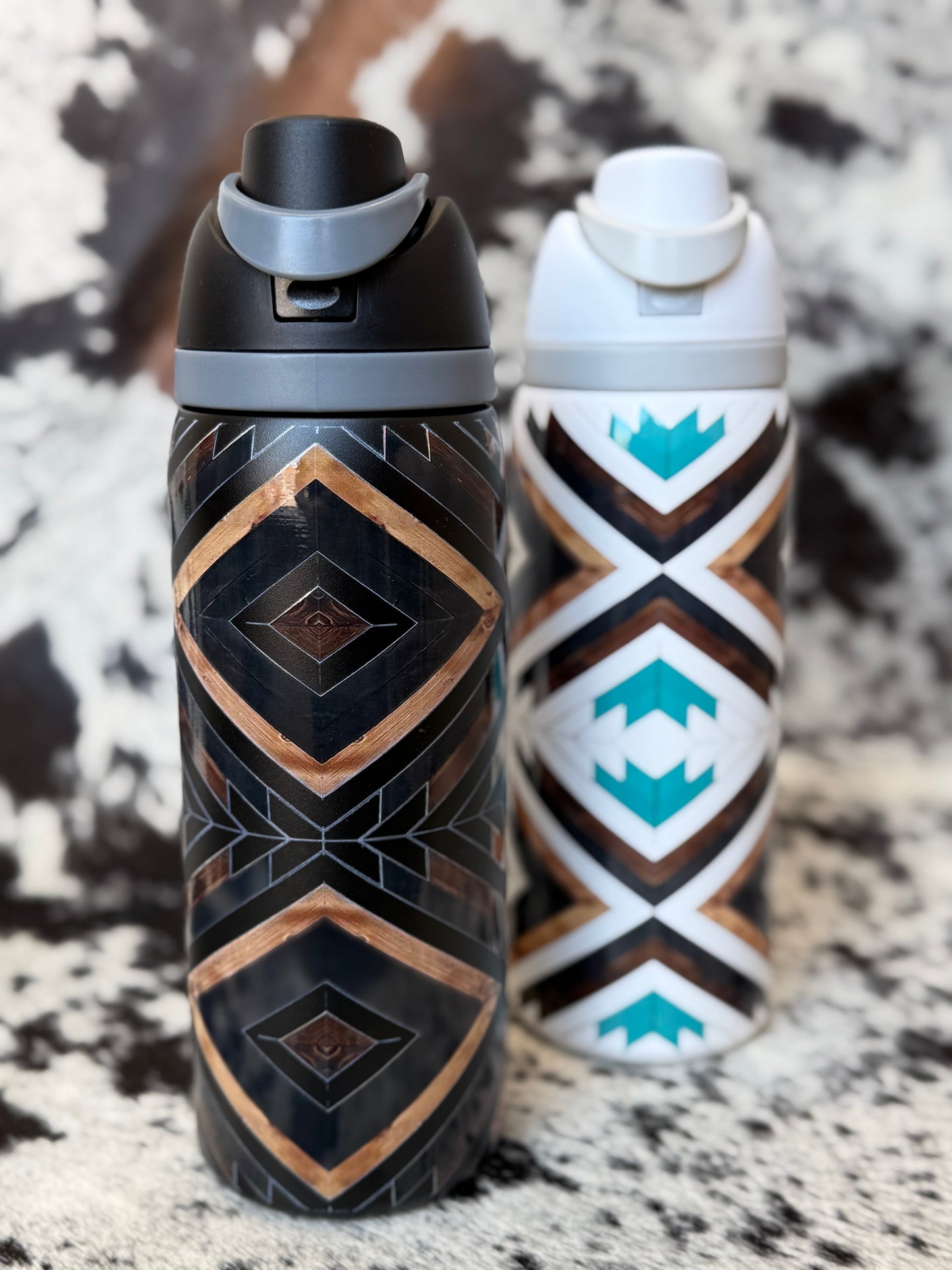 FlipSip Chevron 32oz Western Tumbler