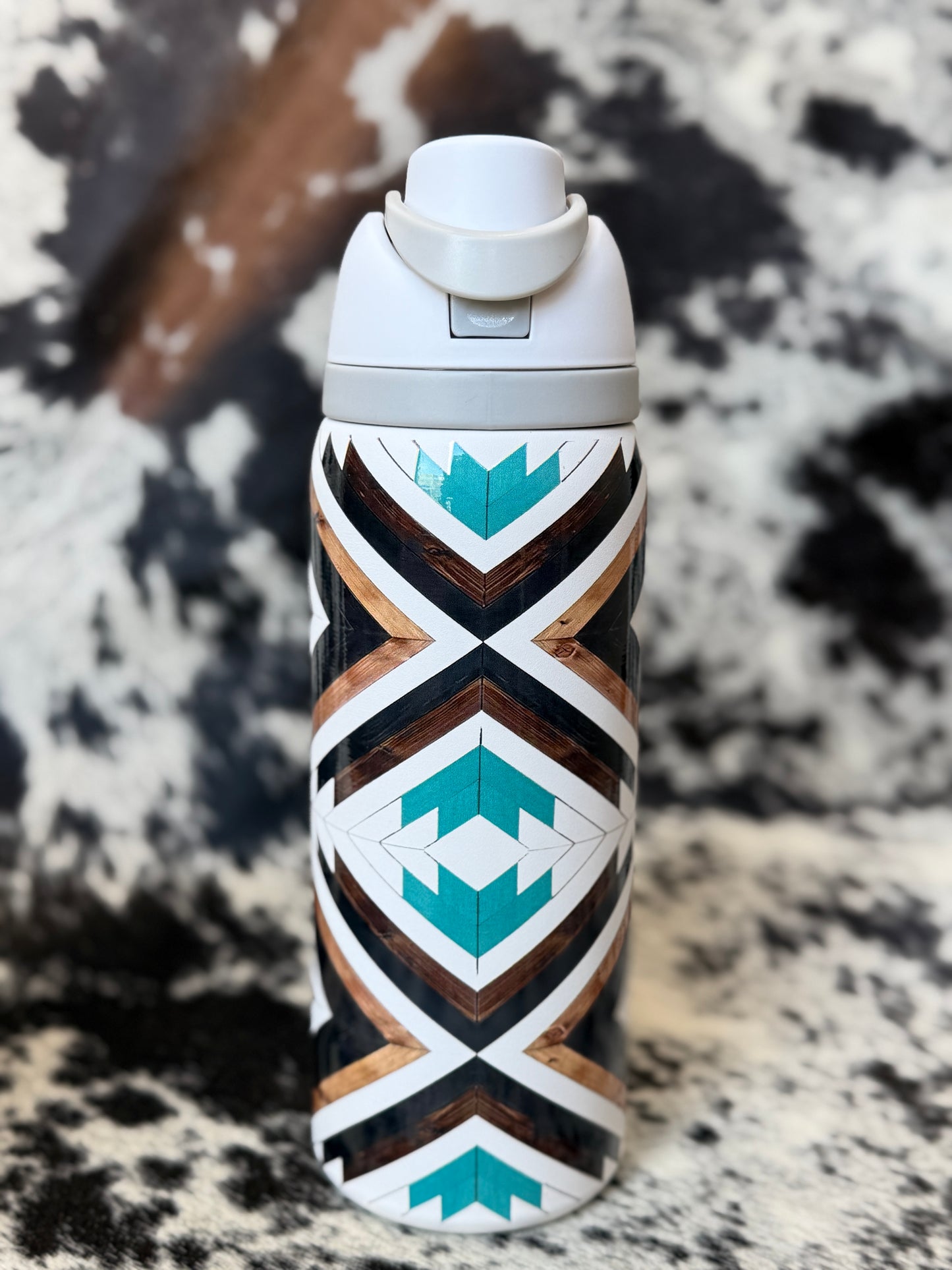 FlipSip Chevron 32oz Western Tumbler