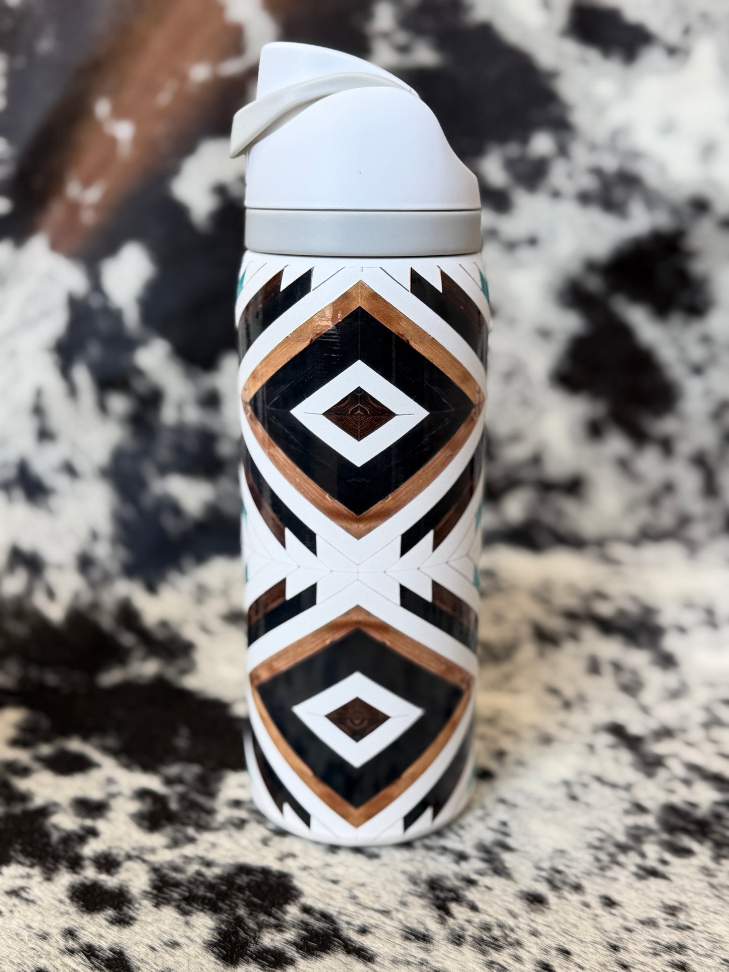 FlipSip Chevron 32oz Western Tumbler