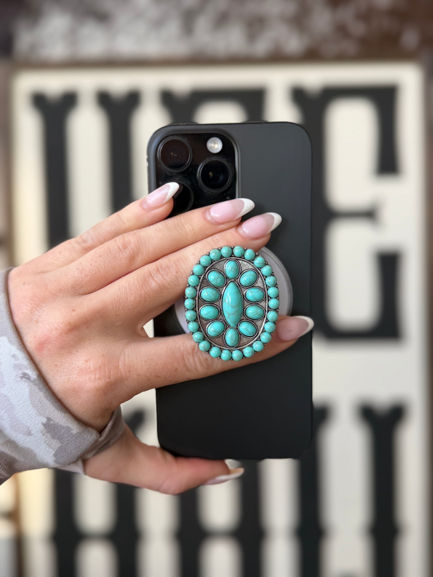 Turquoise Stone Concho MAGSAFE Phone Grip