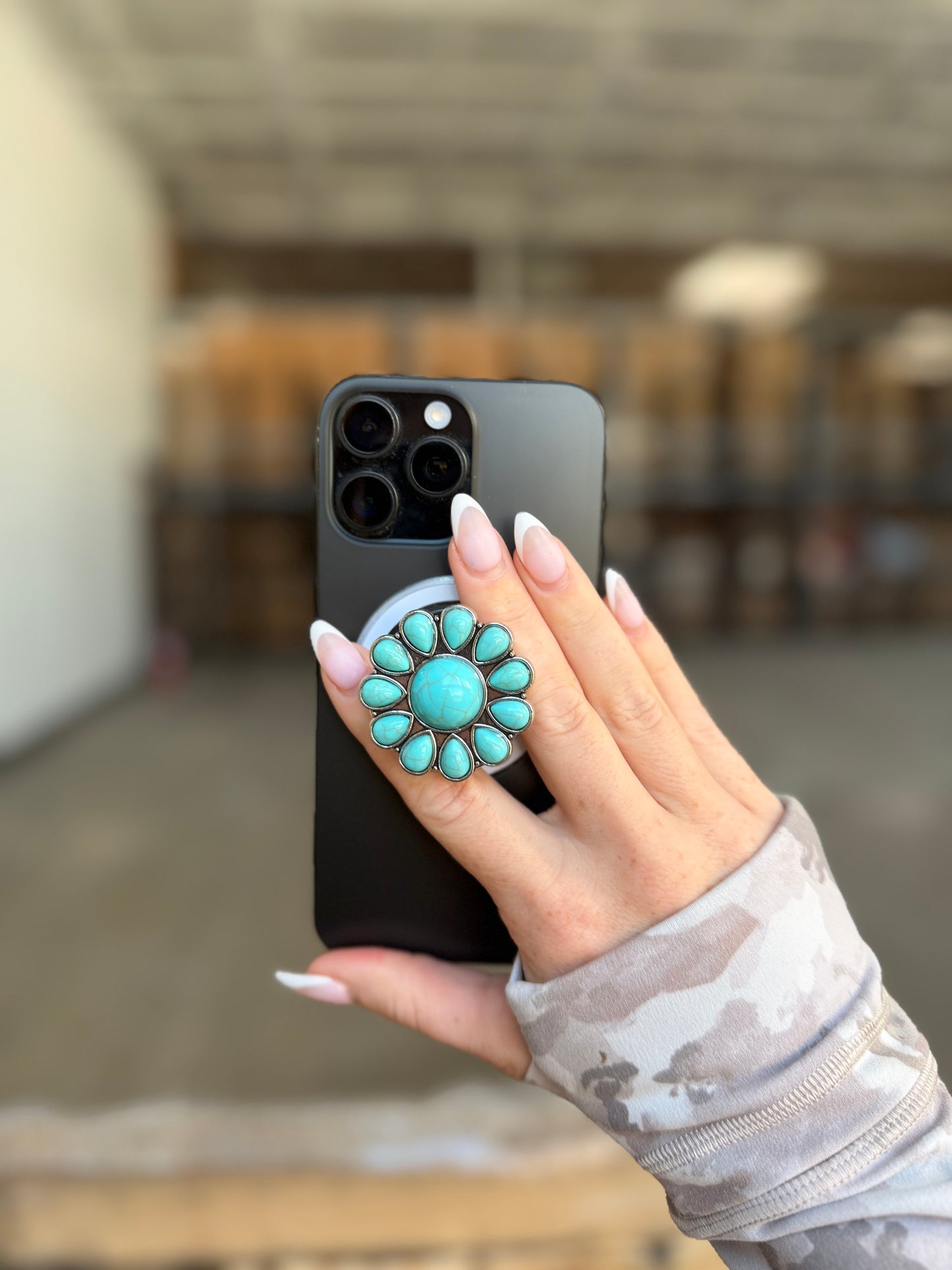 Turquoise Stone Concho MAGSAFE Phone Grip