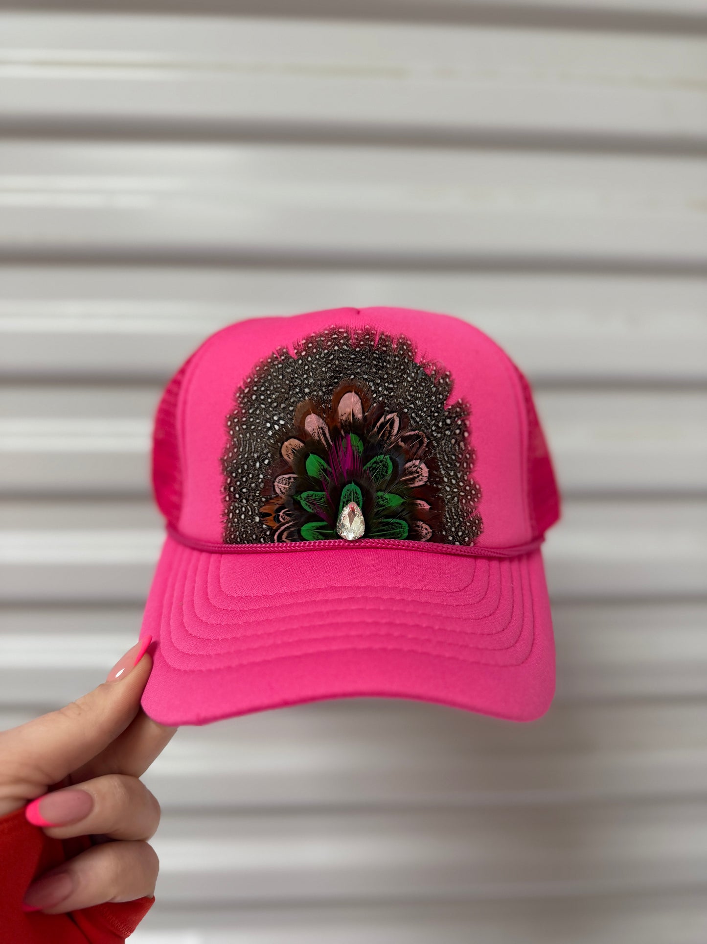 Black Feather Detailed Trucker Hat