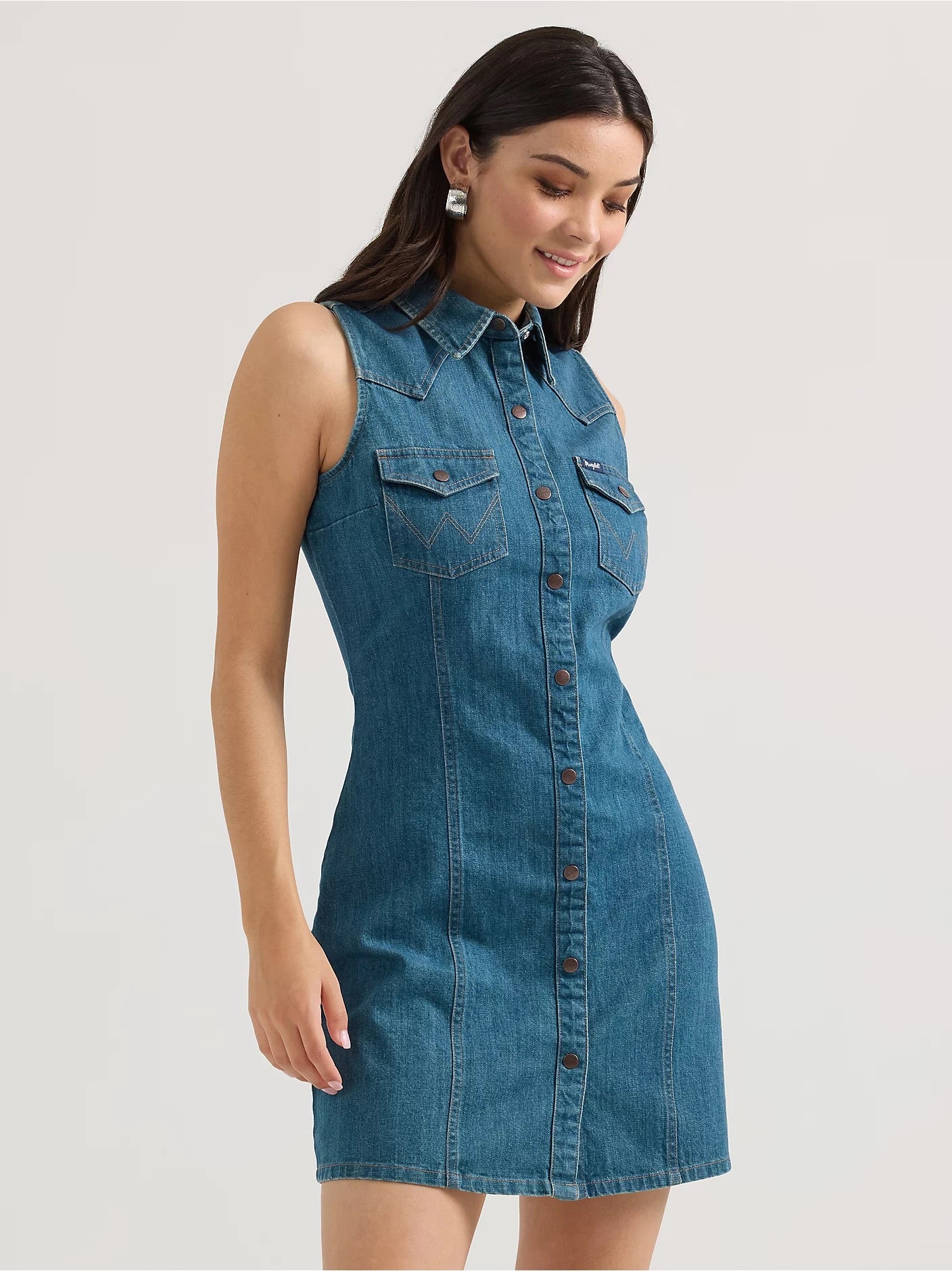 Women's Wrangler Sleeveless Western Snap Shirt Dress – Classic Western Style with a Modern Twist