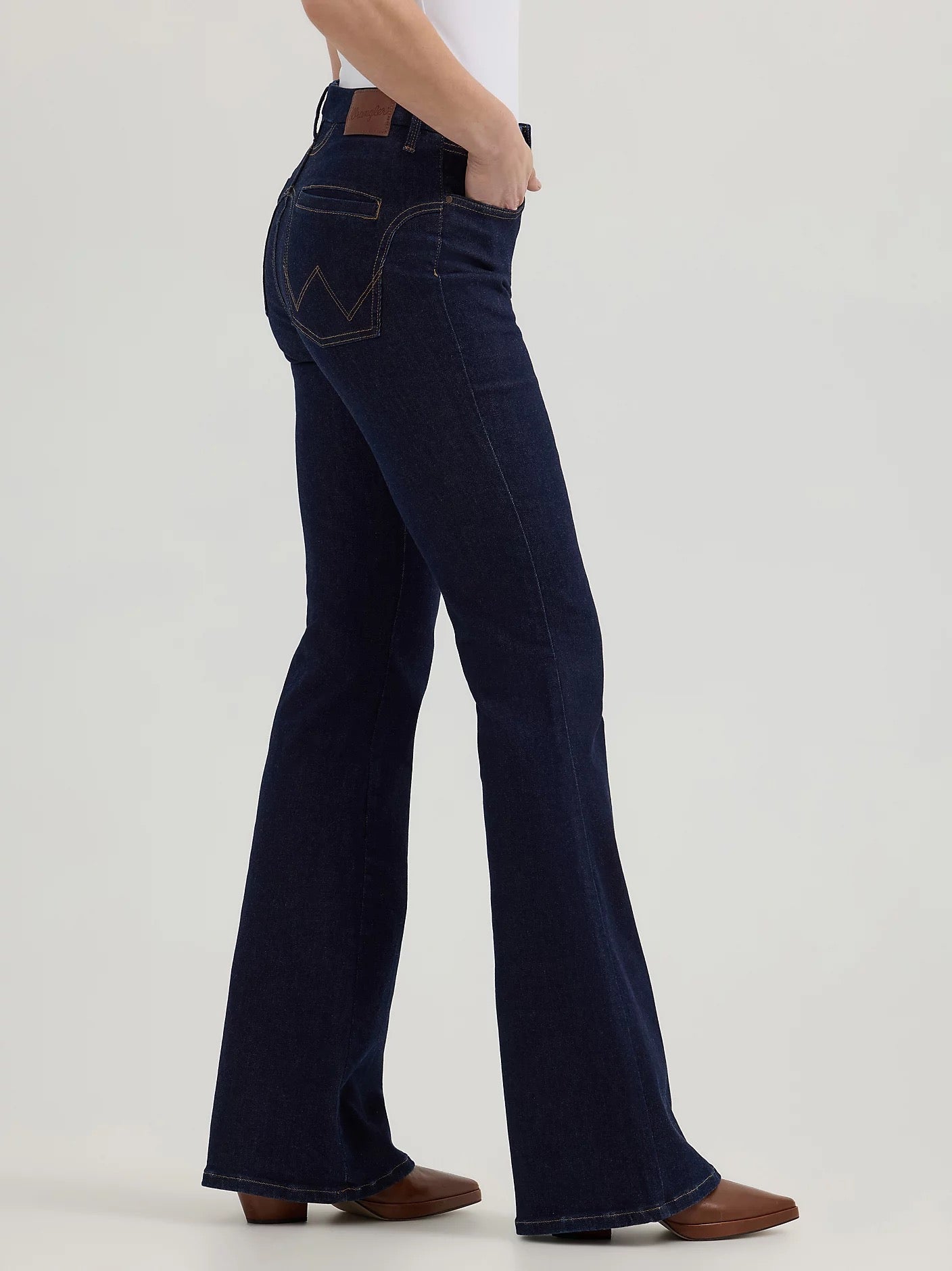 Wrangler High Rise Super Stretch Adalyn Bespoke Flare Jean