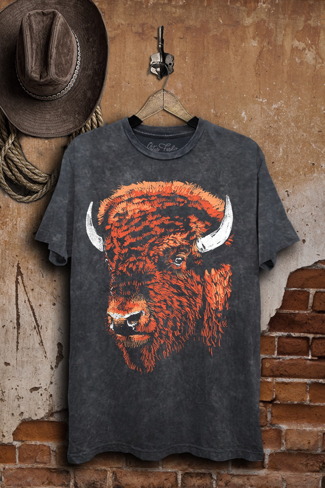 Buffalo Graphic Boyfriend Tee – Mineral Washed