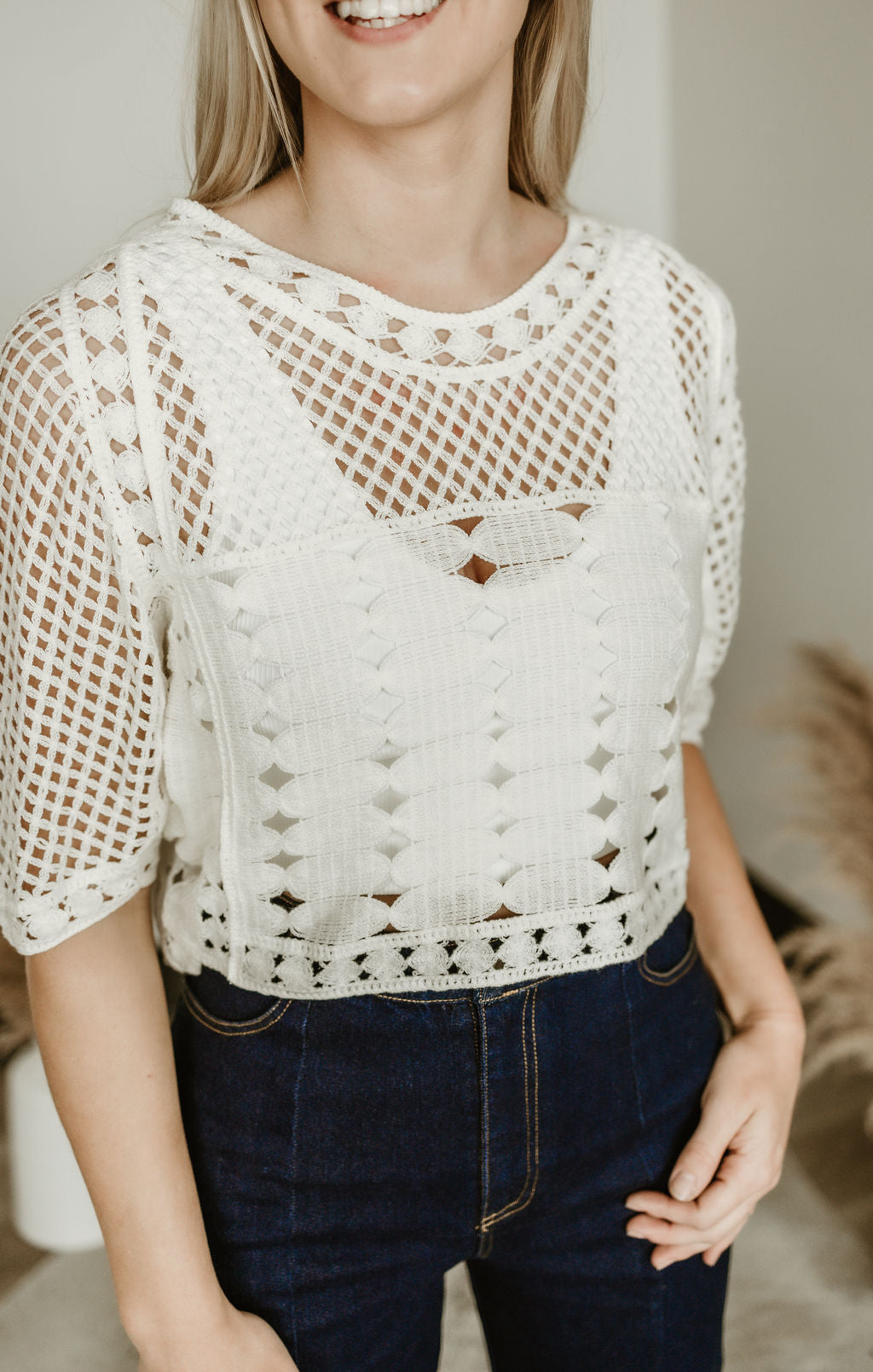 Short Sleeve Cropped Knit Top