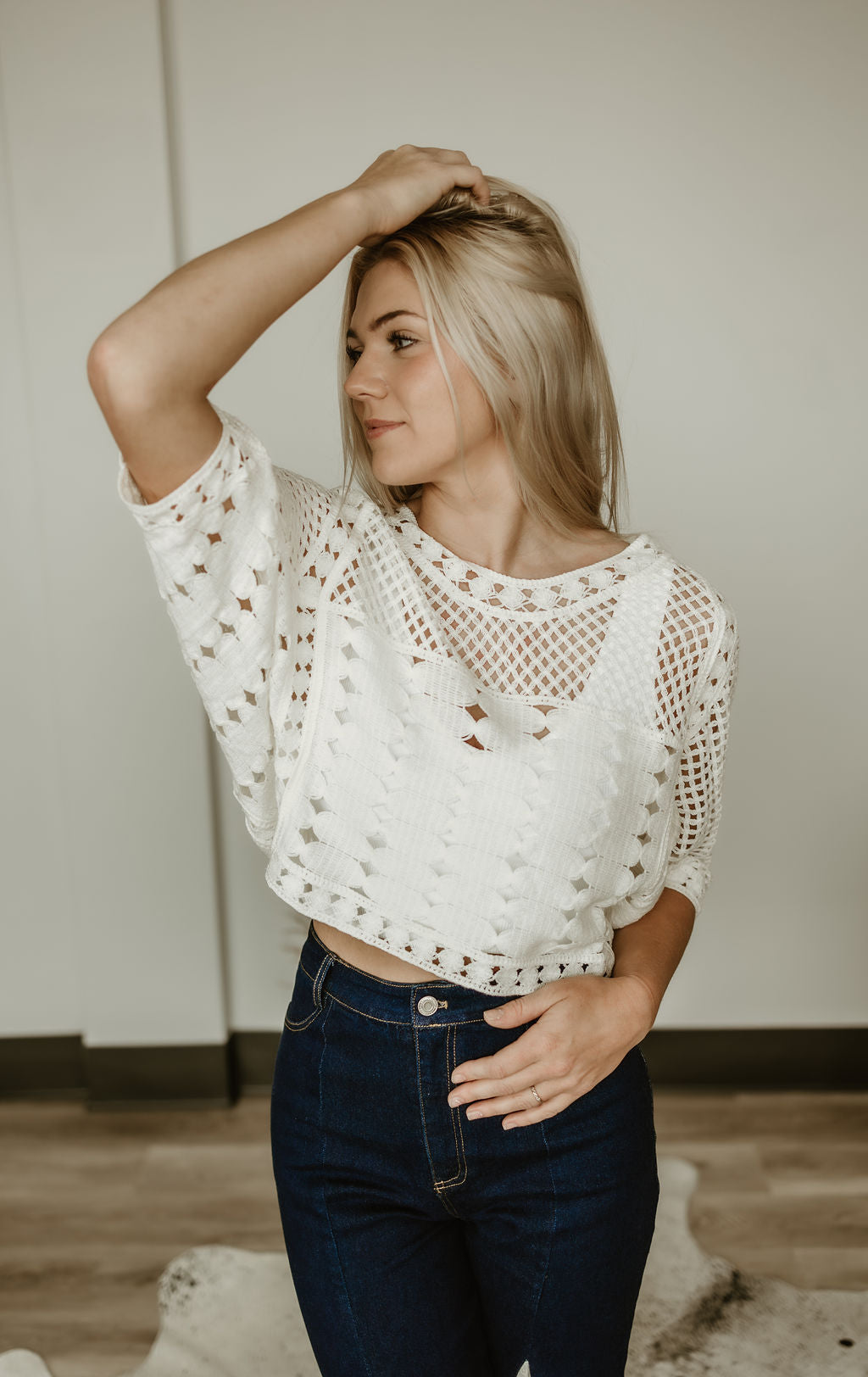 Short Sleeve Cropped Knit Top